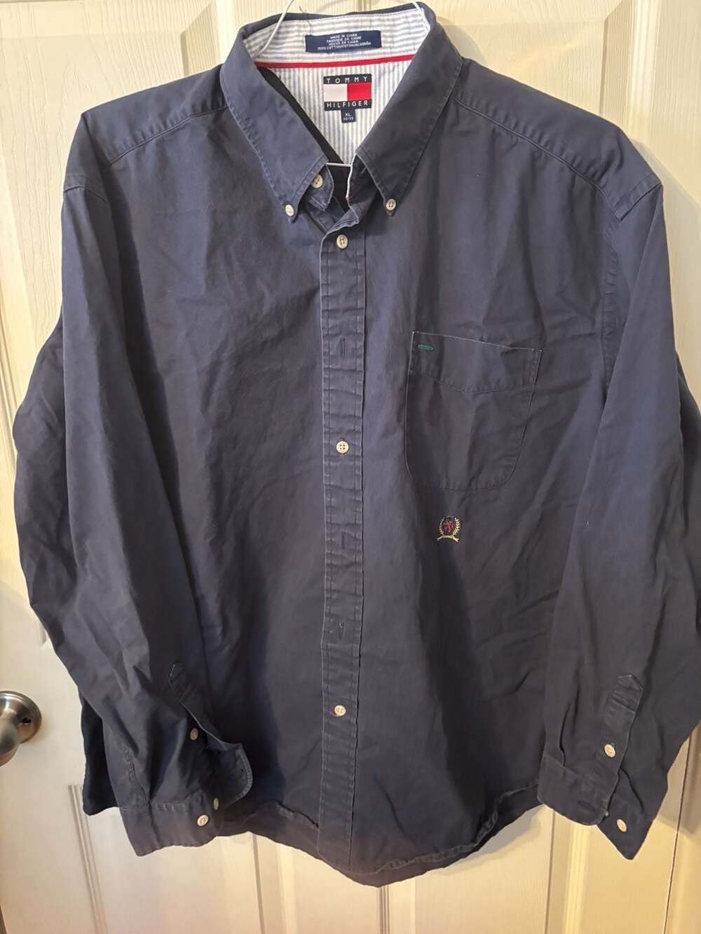 Vintage Tommy Hilfiger Navy Crest Logo Button Down Shirt XL